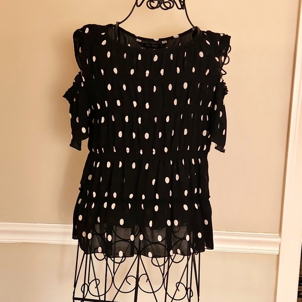 Women's Zara black top